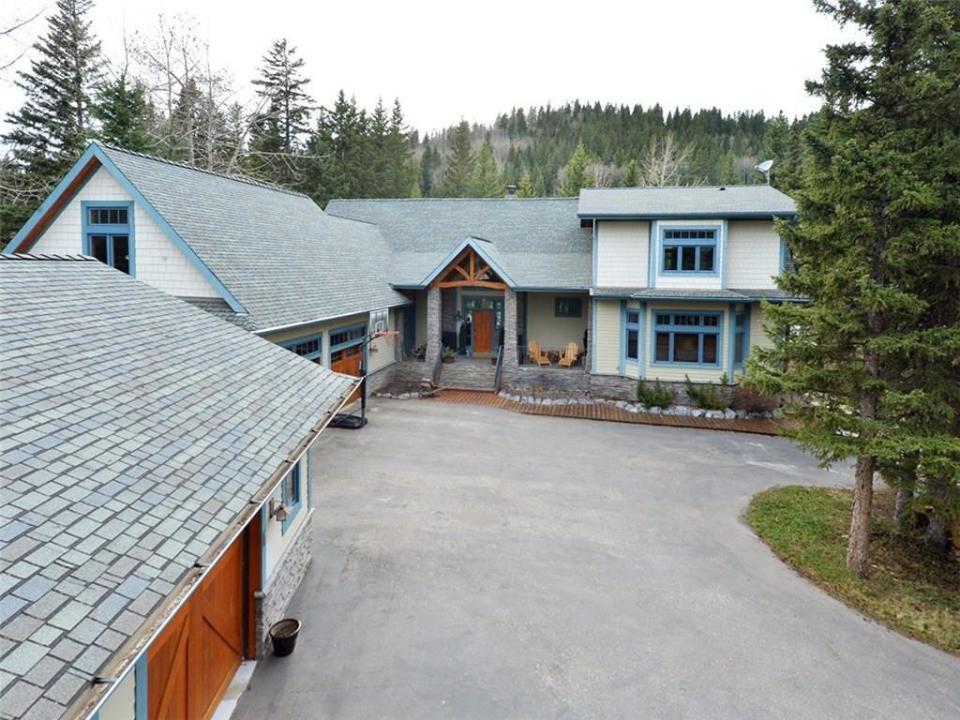 What a $1 million house looks like in Bragg Creek this week