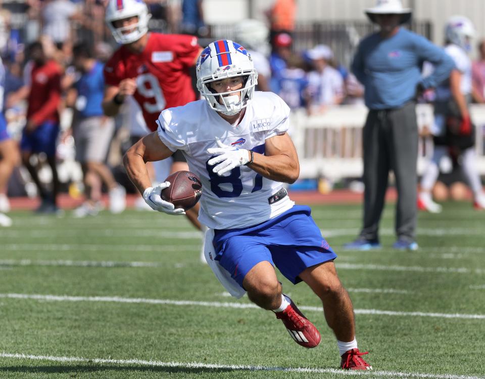 New receiver Andy Isabella turns upfield after a catch during training camp.