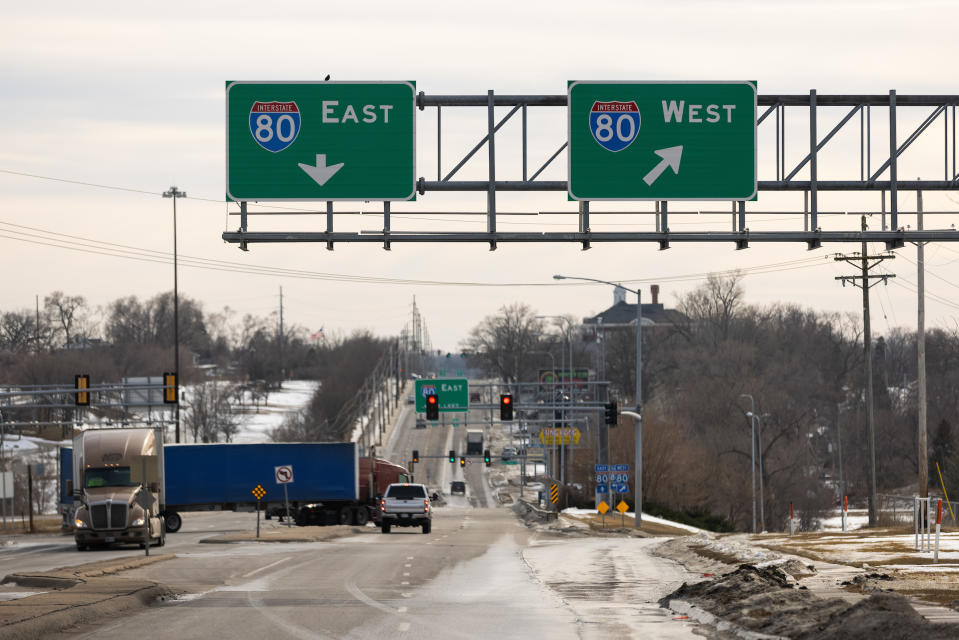 Interstate 80 signs