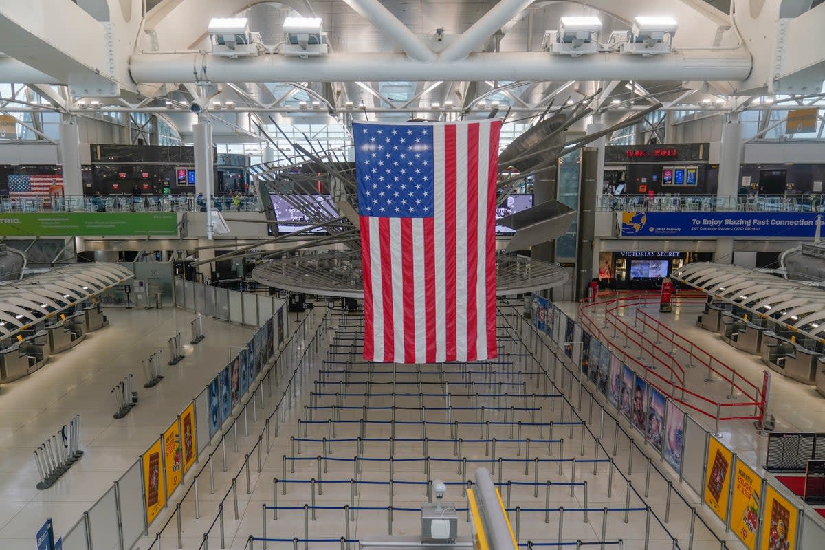 NY-AEROPUERTO-APAGÓN (AP)