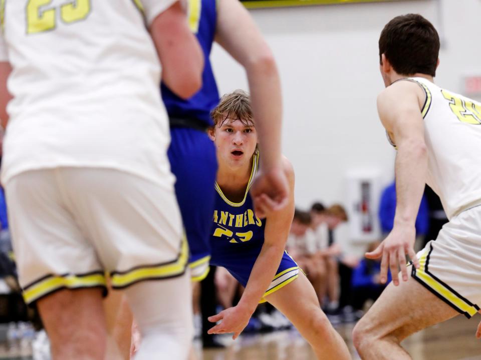 Maysville's Hayden Jarrett looks for driving room on Aaron Frueh during a 54-52 loss to Tri-Valley on Jan. 28, 2023, in Dresden, Ohio. Jarrett earned first-team All-Ohio honors on Thursday by the Ohio Prep Sportswriters Association.