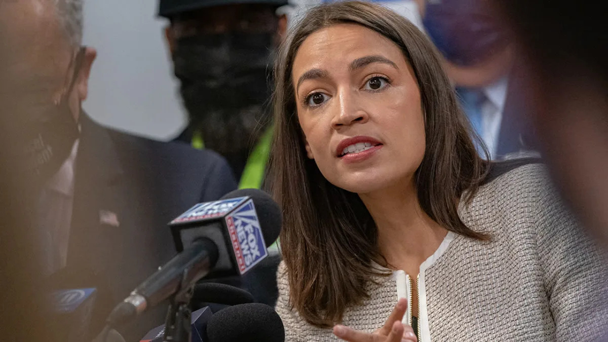 California state, federal politicians silent after AOC doubts existence of smash-and-grab robberies