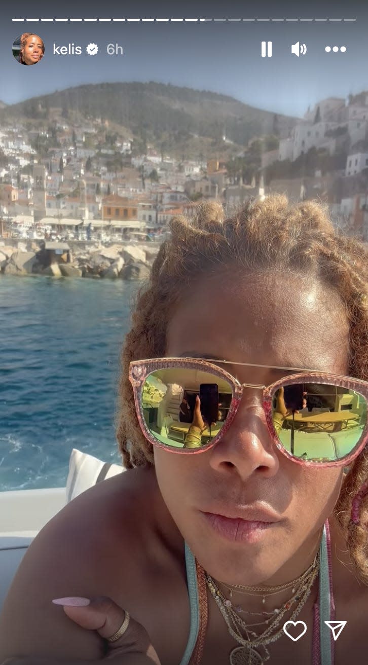 A selfie of Kelis in Greece