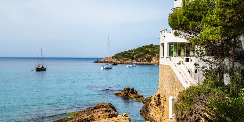 Mallorca bietet auch für Alleinreisende ein breites Angebot - von einsamen Strandausflügen bis zu geführten Wanderungen.<span class="copyright">Getty Images/Kai-Marco Fischer</span>
