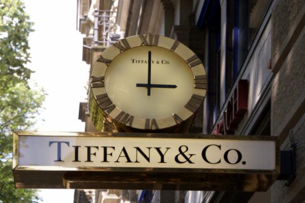 Tiffany and LVMH Modify Merger Price