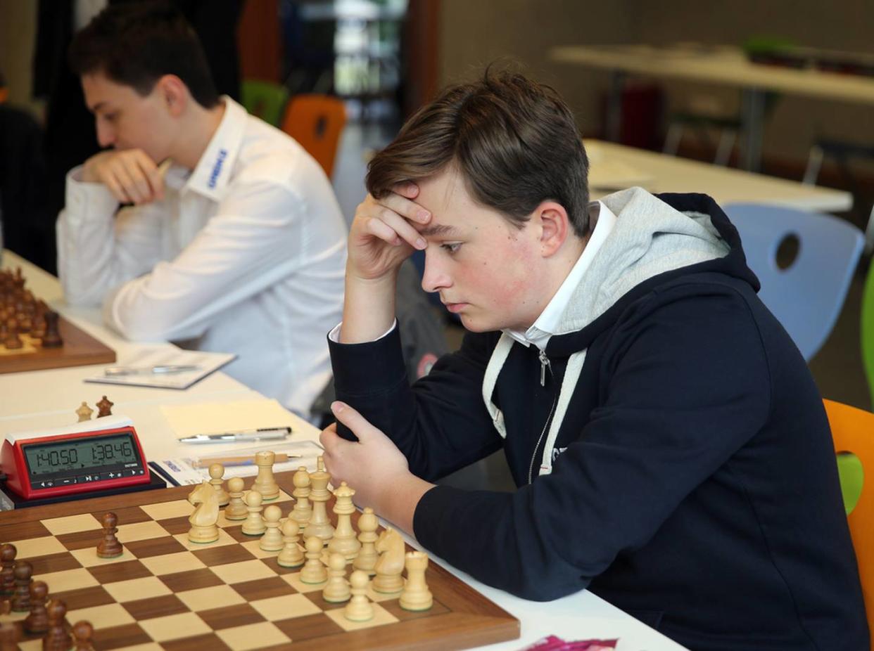 Deutscher Tennie-Star überzeugt bei Carlsen-Sieg