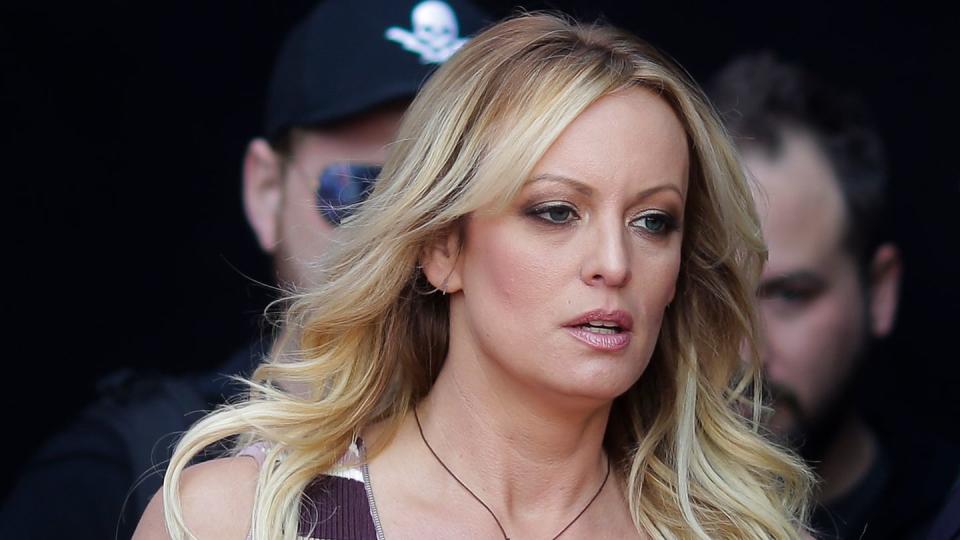 Stephanie Clifford ist den meisten Menschen unter ihrem Künstlernamen Stormy Daniels bekannt. (Bild: dpa)