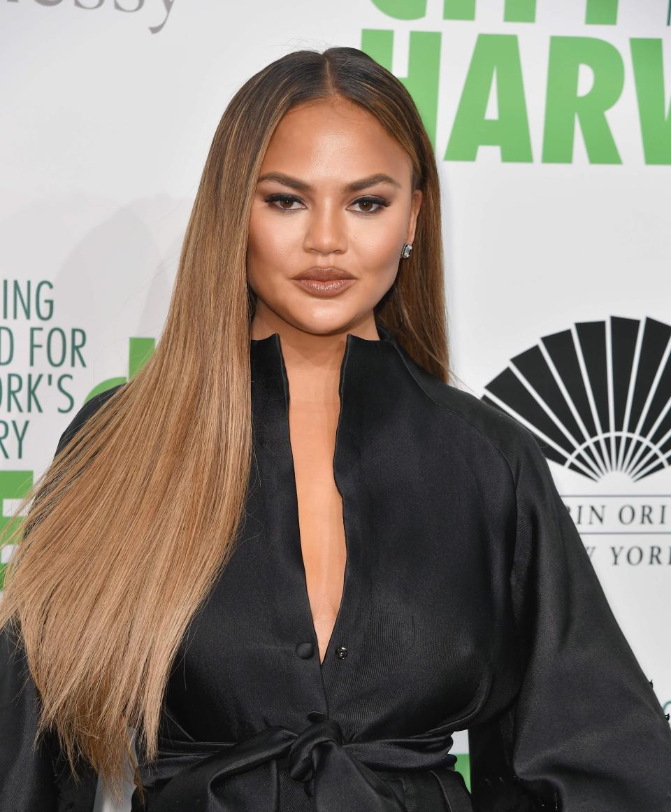 Chrissy Teigen has issued an apology to Courtney Stodden. "I’m mortified and sad at who I used to be," the cookbook author posted to Twitter.