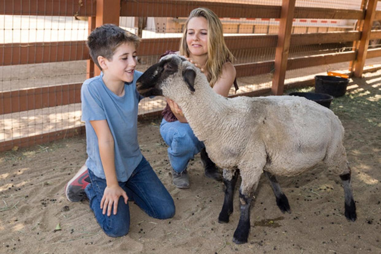 Alicia Silverstone Farm Sanctuary