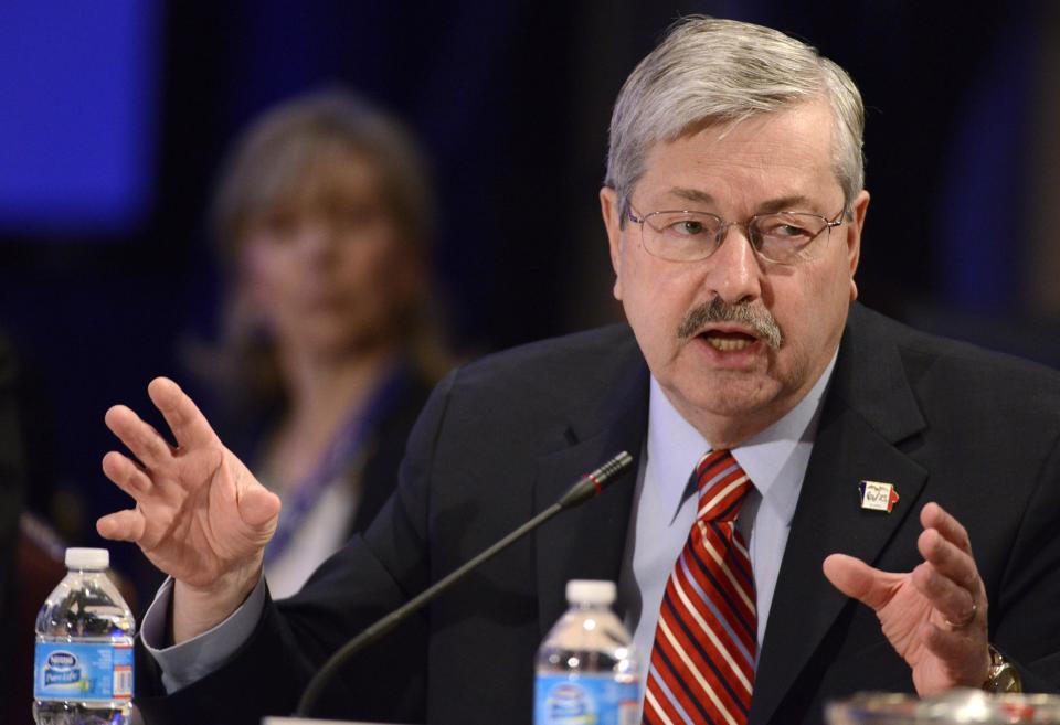 Iowa Governor Terry Branstad makes remarks during a "Growth and Jobs in America" discussion at the National Governors Association Winter Meeting in Washington February 23, 2014. The governors will be meeting with administration officials, members of Congress and business leaders as they discuss the nation's economy, education issues, environmental concerns and health and human services. REUTERS/Mike Theiler (UNITED STATES - Tags: POLITICS)