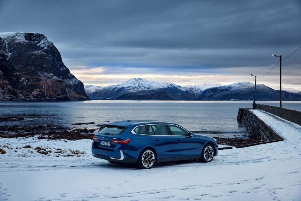 bmw 5series and i5 touring wagons