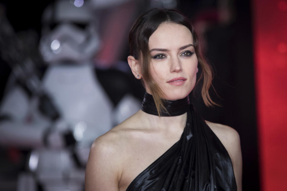 Star-Wars-Hauptdarstellerin Daisy Ridley wurde von Waffen-Befürwortern aus den sozialen Netzwerken vergrault. (Bild: Vianney Le Caer/Invision/AP)