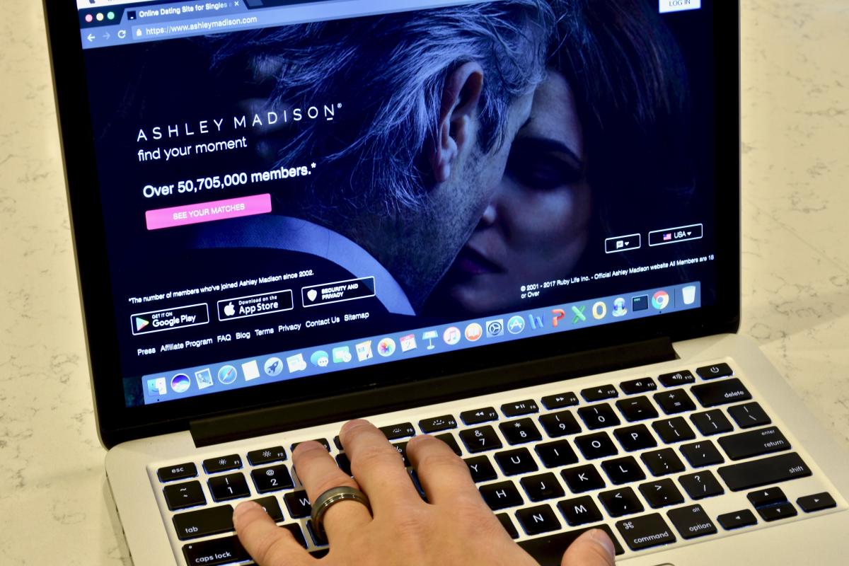 What Is Ashley Madison? Details on the Josh Duggar Affair Website Amid New Hulu Documentary