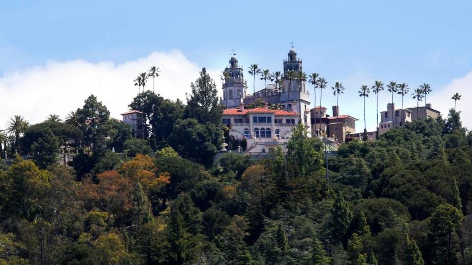 Hearst Castle in San Simeon offers daily tours. The National Historic Landmark and California Historical Landmark was built by publishing tycoon William Randolph Hearst and architect Julia Morgan, between 1919 and 1947.