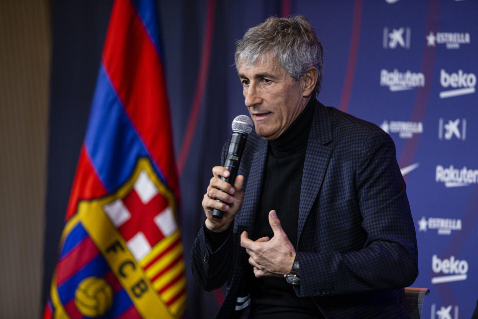 Más allá de sus ideas políticas, contrarias a las de Guardiola, Setién nunca ha escondido su fascinación por el Barça, como dejó claro también en su presentación. “No tengo un currículum extenso ni títulos, solo he demostrado que esta filosofía me encanta”, declaró. (Foto: Xavier Bonilla / NurPhoto / Getty Images).