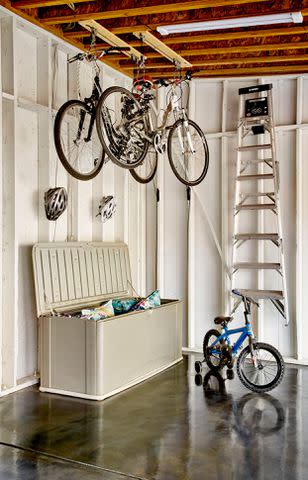 10 Genius DIY Garage Storage Ideas That Eliminate Clutter