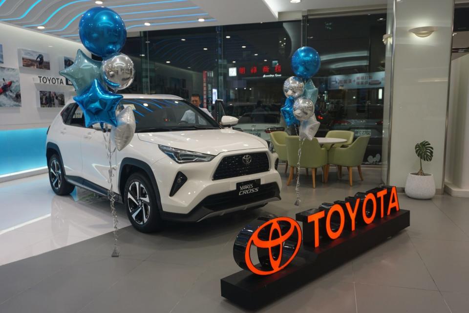 Toyota Yaris Cross雖然一上市就蟬聯二個月的小型SUV級距總銷售冠軍，但大發自動車造假疑雲，是否會影響買氣，恐怕不是你我可以預期。