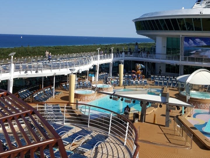 cruise ship pool deck not crowded