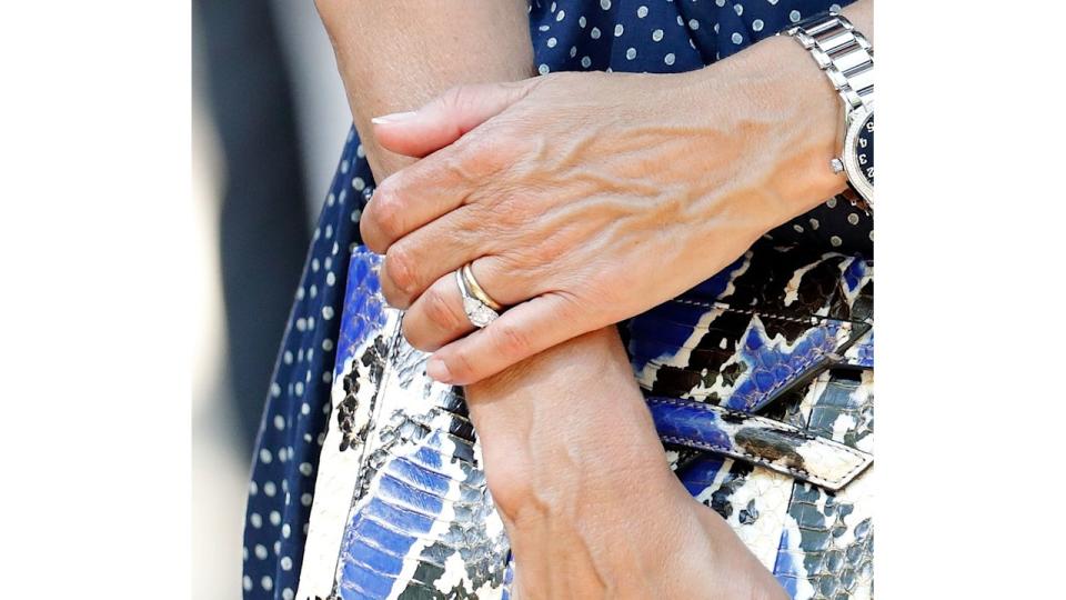 The Duchess of Edinburgh shows off her trilogy engagement ring