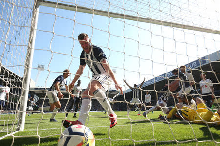 Soccer Football - Premier League - West Bromwich Albion vs Tottenham Hotspur - The Hawthorns, West Bromwich, Britain - May 5, 2018 West Bromwich Albion's Jake Livermore celebrates scoring their first goal with Chris Brunt. Action Images via Reuters/Jason Cairnduff