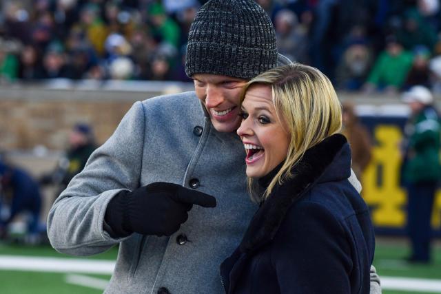 KATHRYN TAPPEN AND CHRIS SIMMS TO HOST PEACOCK SUNDAY NIGHT FOOTBALL FINAL,  A NEW EXCLUSIVE POST-GAME SHOW STREAMING THROUGHOUT 2021 NFL SEASON - NBC  Sports PressboxNBC Sports Pressbox