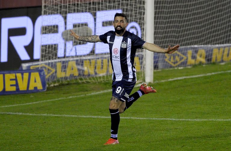 Michael Santos marcó cuatro goles en la Copa Argentina, que Talleres disputará contra Boca este miércoles en Santiago del Estero.