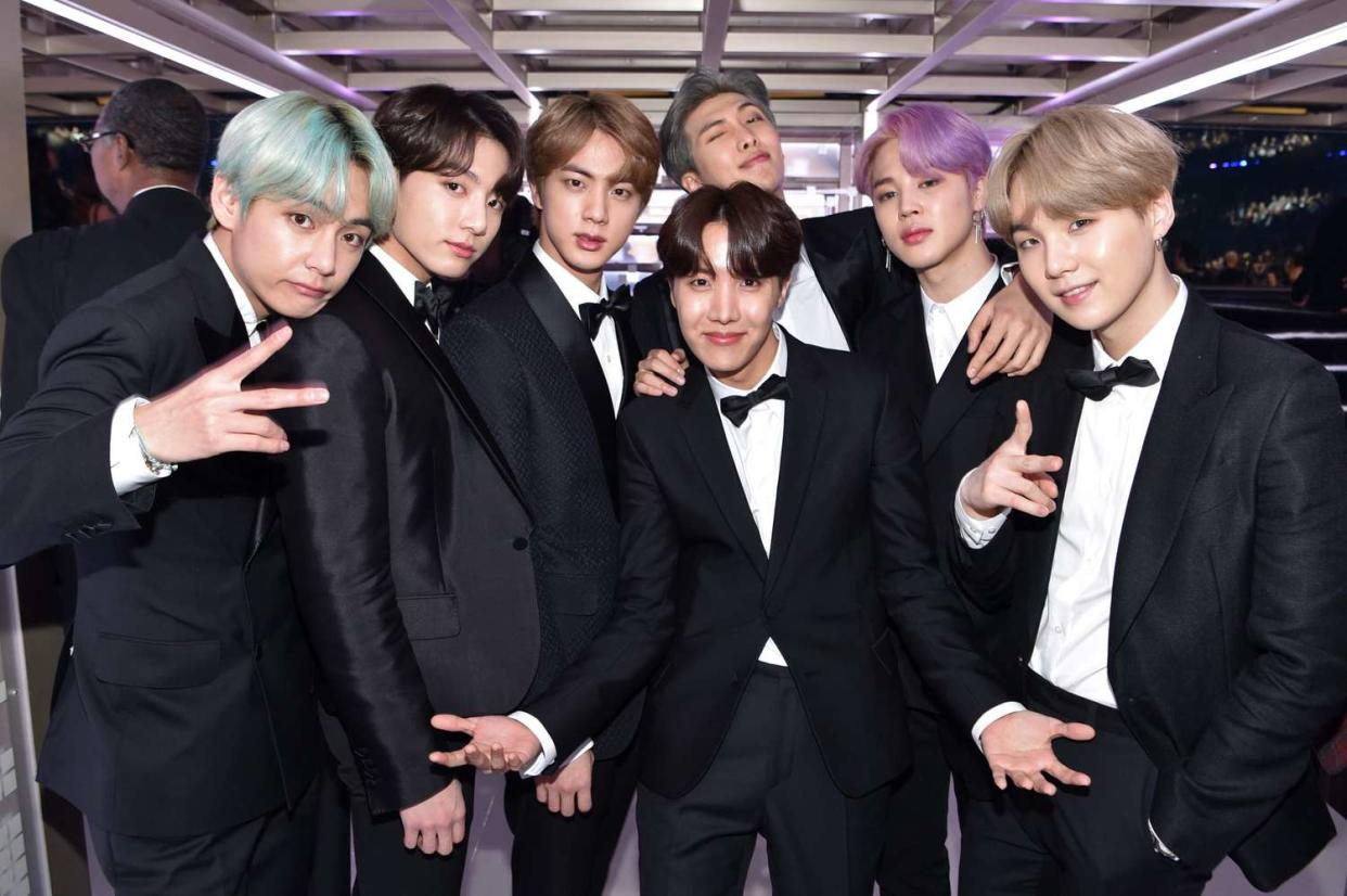 LOS ANGELES, CA - FEBRUARY 10: South Korean boy band BTS backstage during the 61st Annual GRAMMY Awards at Staples Center on February 10, 2019 in Los Angeles, California. (Photo by John Shearer/Getty Images for The Recording Academy)