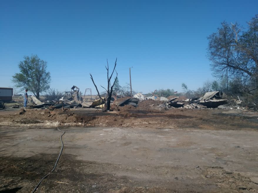 Lloyd Lake and his wife, Delena, lived in the same house in Martha, Oklahoma, for 21 years until a fire destroyed it on Saturday. (Photo: <a href="https://www.facebook.com/photo.php?fbid=10215237966600964&set=a.3026050288761.155248.1187885154&type=3&theater" target="_blank">Courtesy of April Lake</a>)