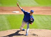 Sep 23, 2018; Chicago, IL, USA; Chicago Cubs starting pitcher Kyle Hendricks (28) delivers the ball in the first inning against the Chicago White Sox at Guaranteed Rate Field. Mandatory Credit: Quinn Harris-USA TODAY Sports