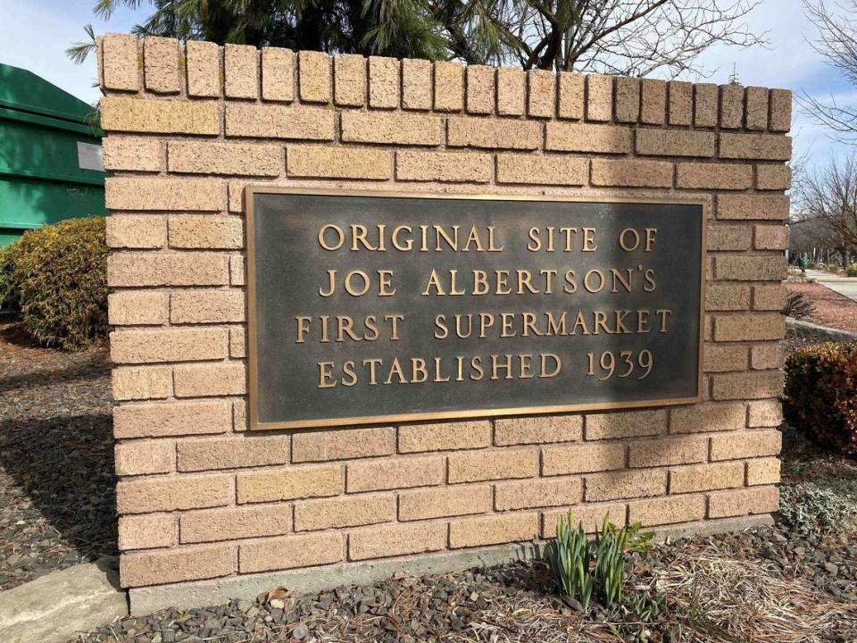 This monument faces State Street in front of Albertsons’ first grocery store, now demolished. A newer, larger replacement supermarket still operates behind the monument at 1650 W. State St.