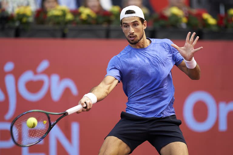 Pedro Cachin se enfrentará por primera vez en su carrera con Novak Djokovic