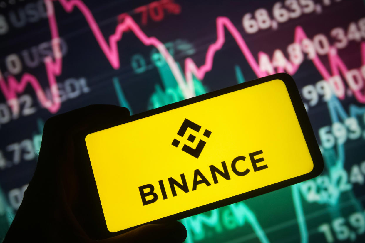 UKRAINE - 2022/01/31: In this photo illustration, the logo of Binance, a cryptocurrency exchange is displayed on a smartphone screen. (Photo Illustration by Pavlo Gonchar/SOPA Images/LightRocket via Getty Images)