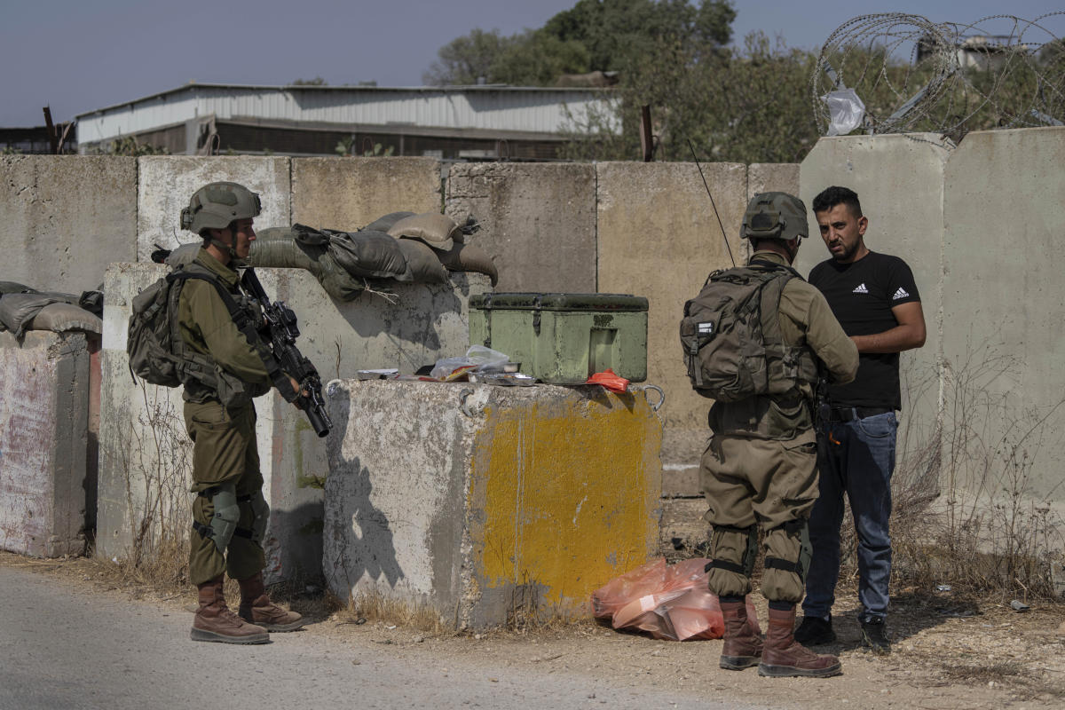 #Israeli forces kill teen in West Bank