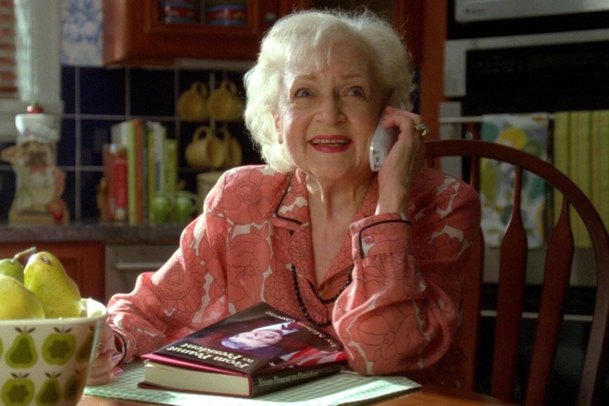 Betty White - 30 ROCK -- "Stone Mountain" Episode