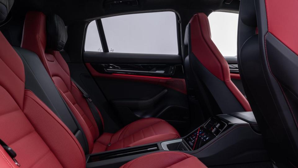 2024 porsche panamera interior