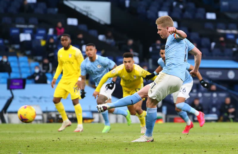 Premier League - Manchester City v Fulham