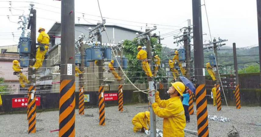 台電為因應退休潮與傳承電業技術，明年招考逾700名。（圖／報系資料照片）