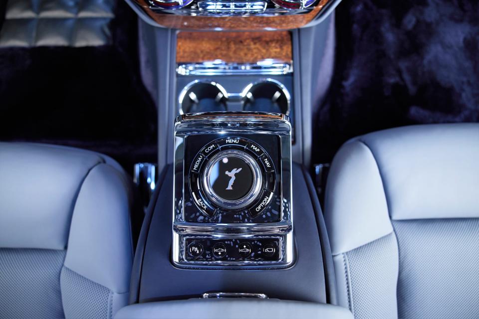 Rolls Royce Koa Phantom._6