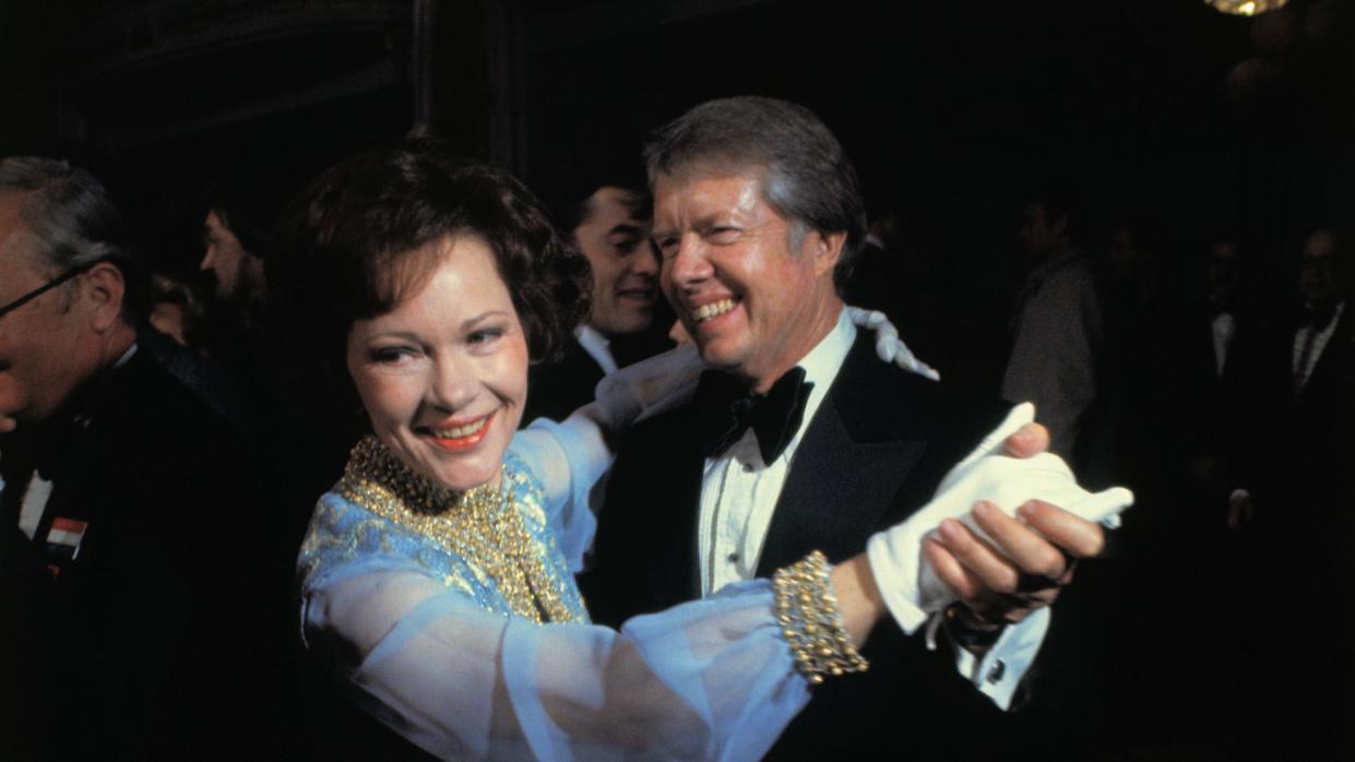 jimmy and rosalynn carter dancing