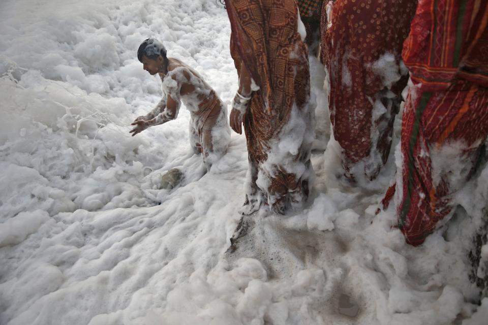 RNPS - REUTERS NEWS PICTURE SERVICE - PICTURES OF THE YEAR 2014