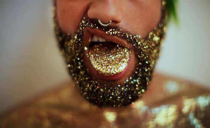 Um, we don’t really recommend putting glitter on your tongue though.