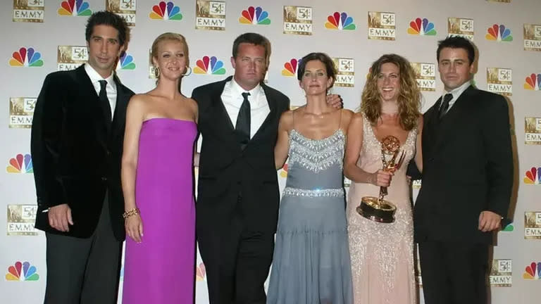 Schwimmer, Kudrow, Perry, Cox, Aniston y LeBlanc en el momento de gloria de Friends