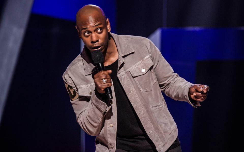 Dave Chappelle on stage in DC - Mathieu Bitton 