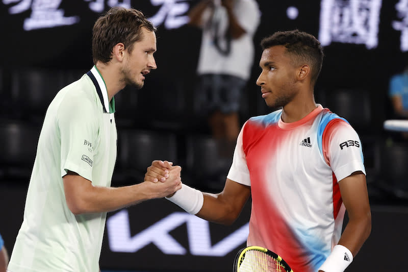 麥維迪夫（左）反勝阿利亞森（右）（Credit : Australian Open）