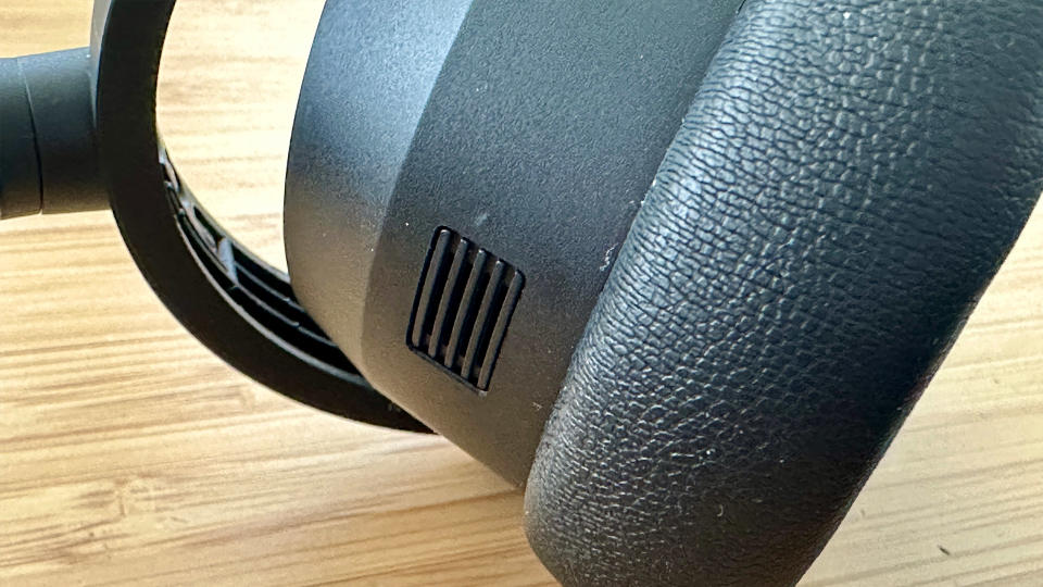 A close up of the Sennheiser Accentum Plus