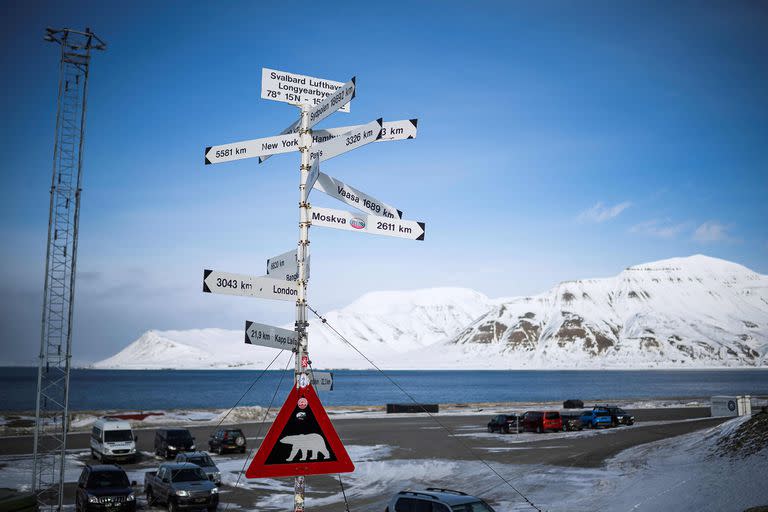 Ártico; turismo; Mundo; Cambio climático;fotos del día; osos polares; hielo; nieve; archipiélago de Svalbard ;Longyearbyen; Noruega; polo norte; Montañas; Glaciares