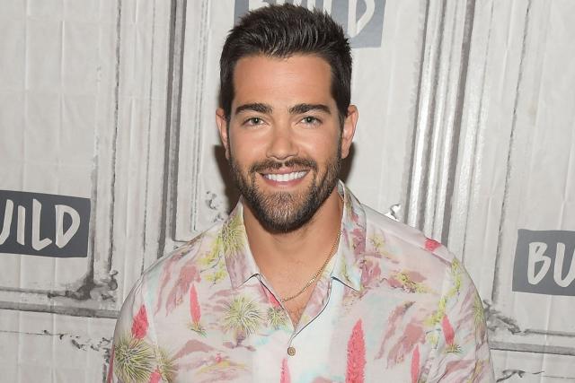 Jesse Metcalfe Says His Desperate Housewives Role Wouldnt Work in Todays Oversensitive World pic