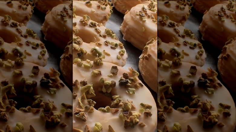 Baklava donuts in box