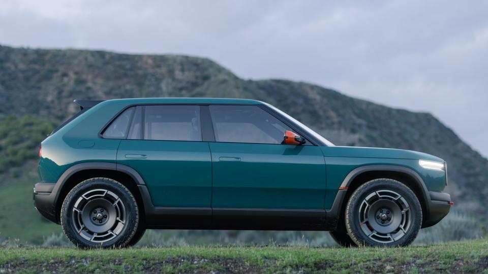 rivian r3x