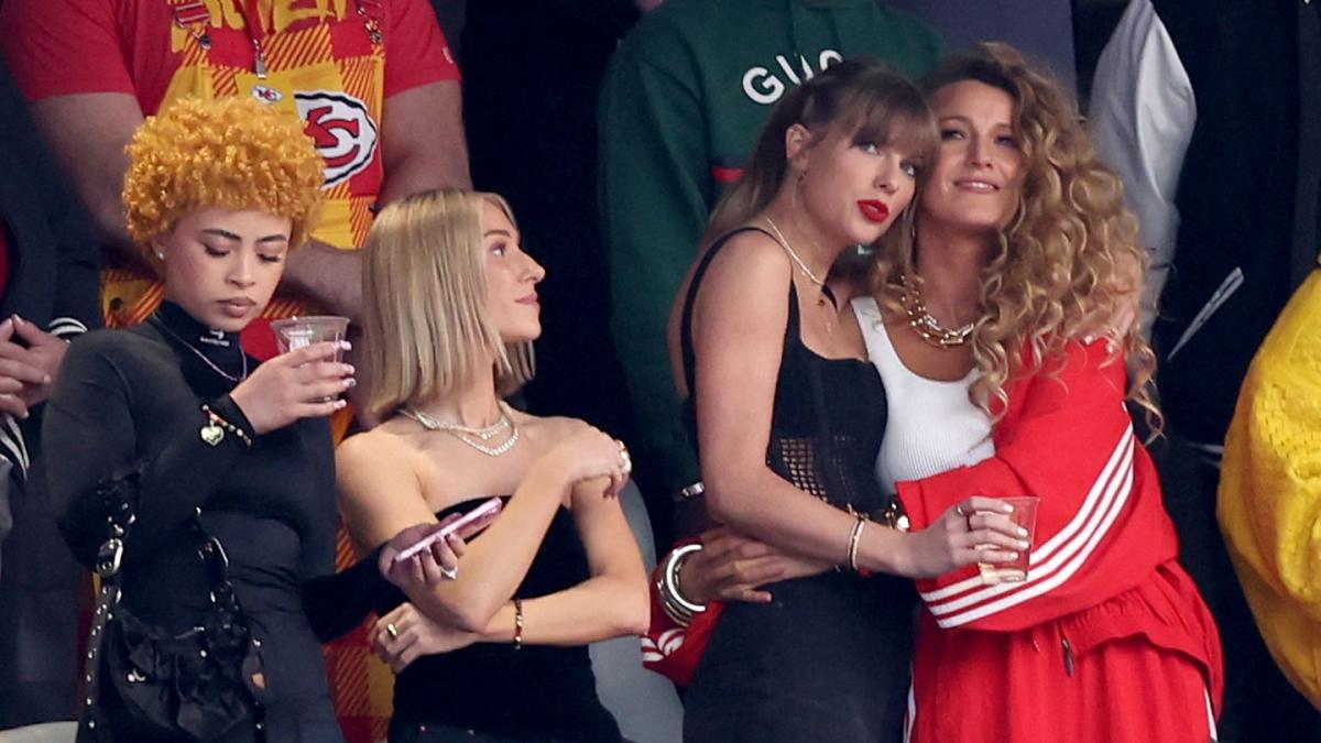 Taylor Swift’s Super Bowl Outfit Is Full of Travis Kelce Easter Eggs